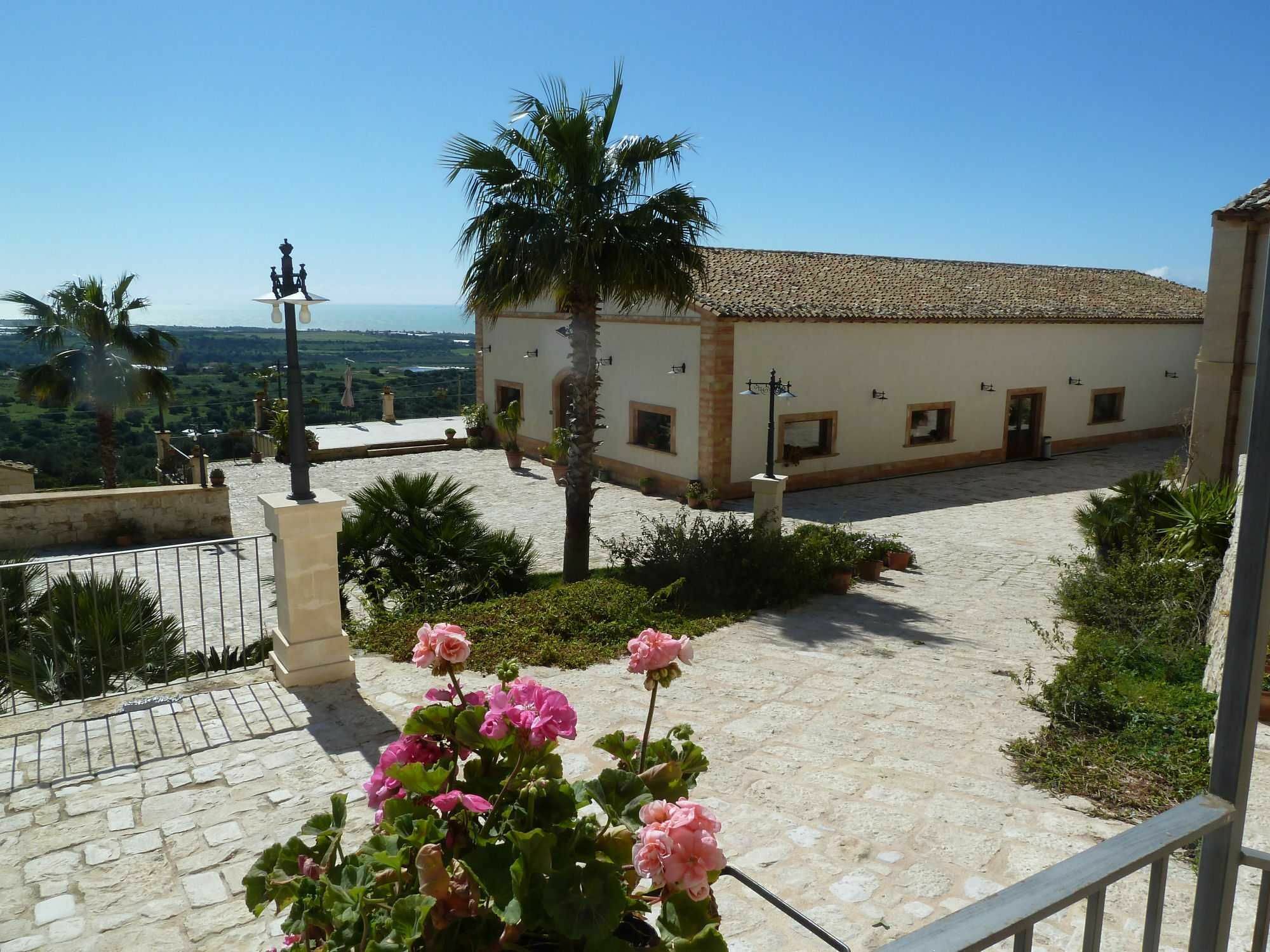 Silva Suri Guest House Marina di Ragusa Exterior photo